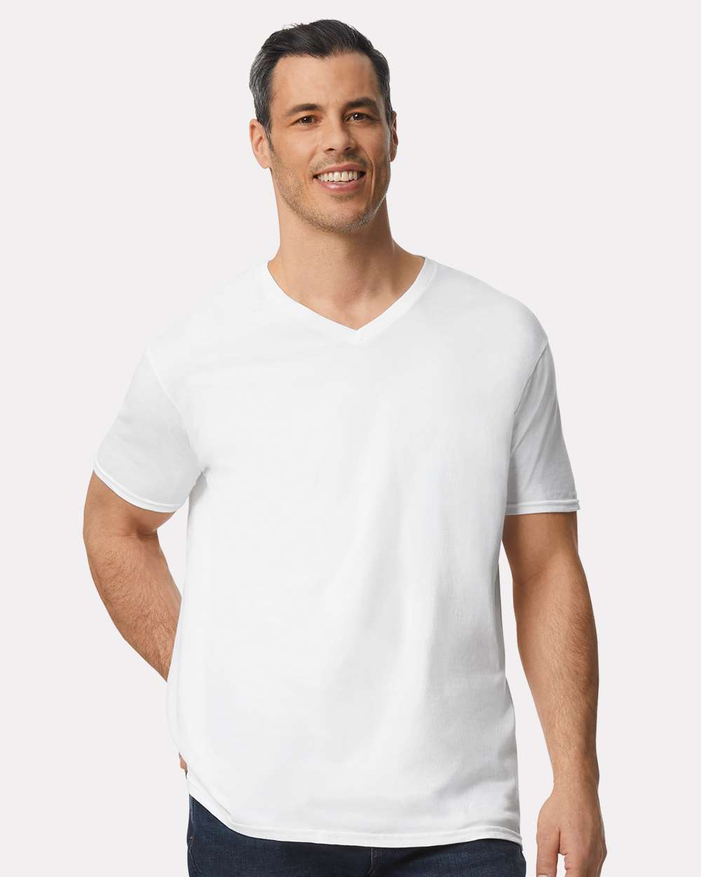 Gildan 4.5oz Softstyle V Neck T (64V00)